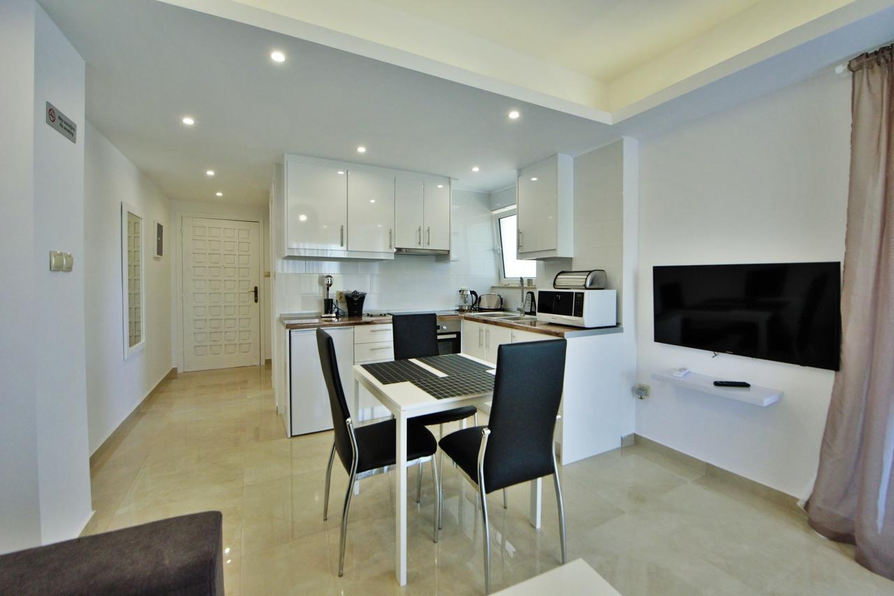 Athena Apartment Artemida  Exterior foto